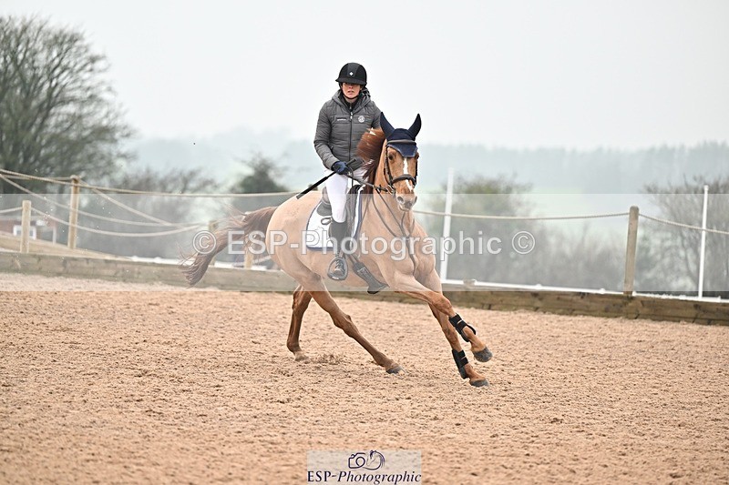 250122-143242-00660 - Cls 6 Foxhunter and 1.20m