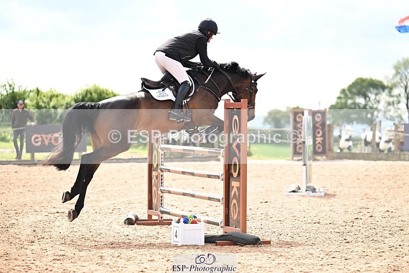 260507-100921-01409 - Cls 1 Snr Foxhunter