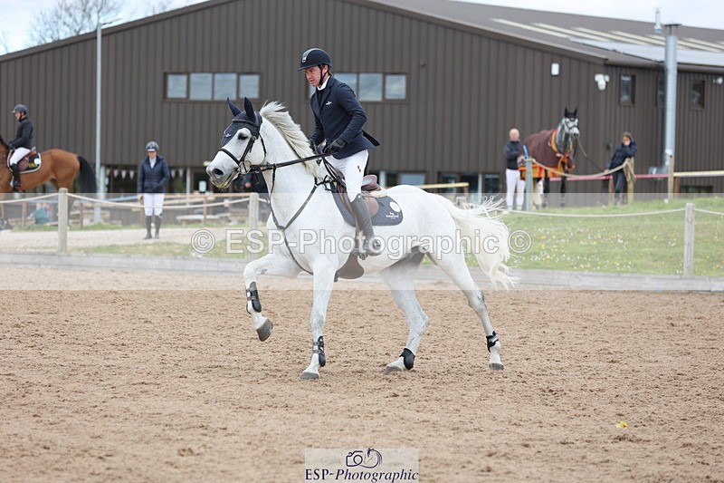 240419A-115307-06873 - Cls 6, 2 Star Medium Tour 1.35m