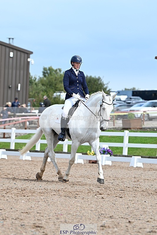 250907-131221-10008 - 002-Claire.JonesOwl.House.Rebel