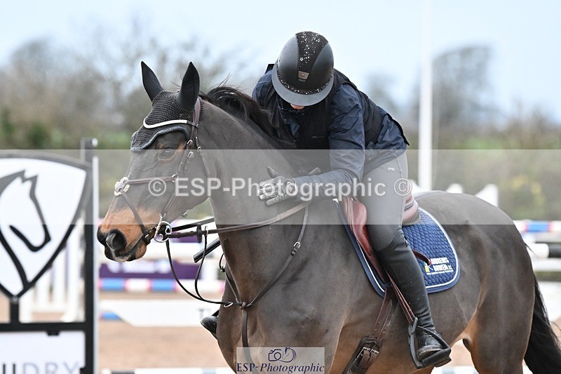 241206-142949-01109 - Cls 6 Foxhunter and 1.20m Open