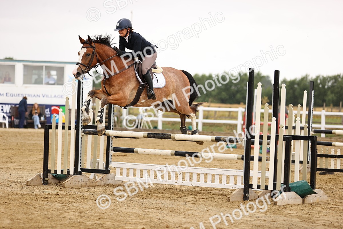 SBM_024810 - Class 9 - Senior British Novice - 90cm