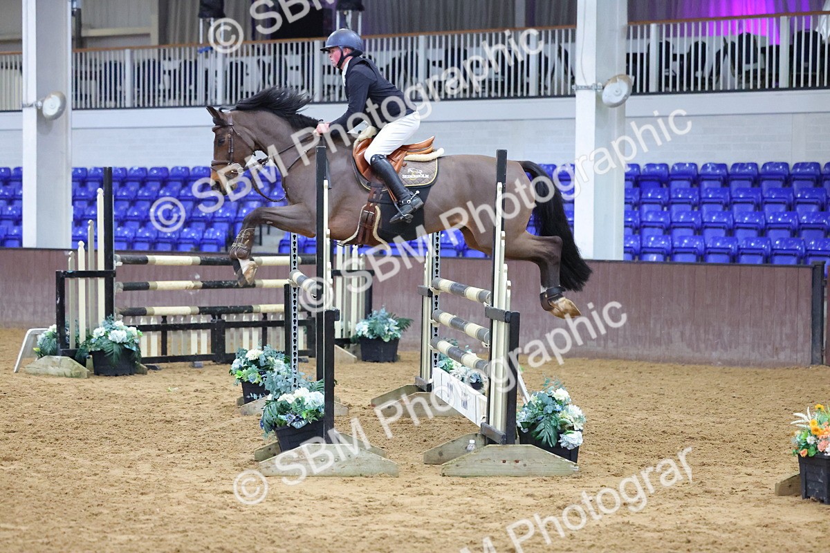 1I0A4853 - Class 9 - Senior Newcomers/ 1.10m Open