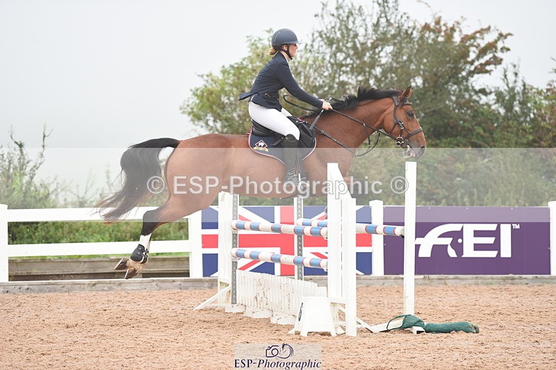 230902A-110848-00524 - Cls 8 1.05m Amateur Quali