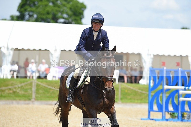230528-120534-15529 - 326-GULLITH-Emily_Lochore-SUNTrotUp+SJ