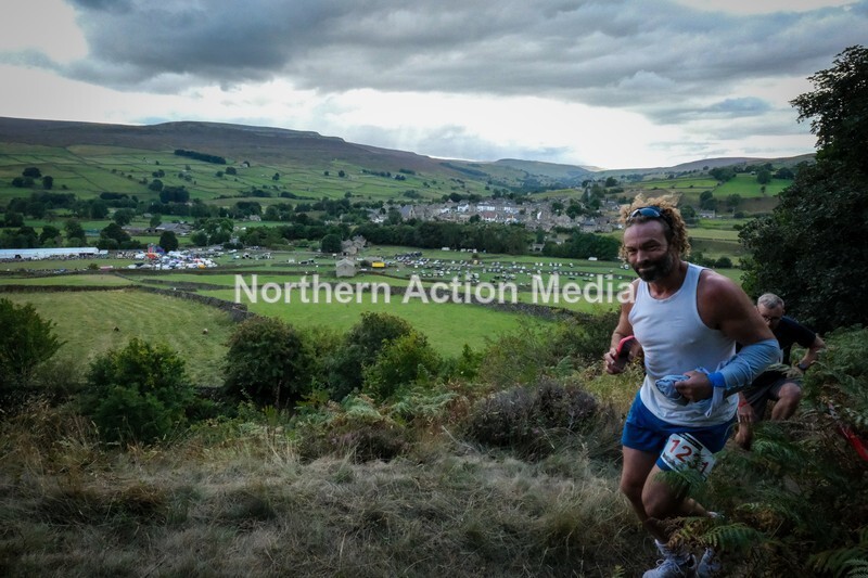 DSCF5172 - Reeth Fell race seniors