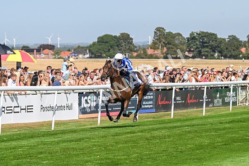 130825-Race 3-Hes Waliim-7624 - Race 3