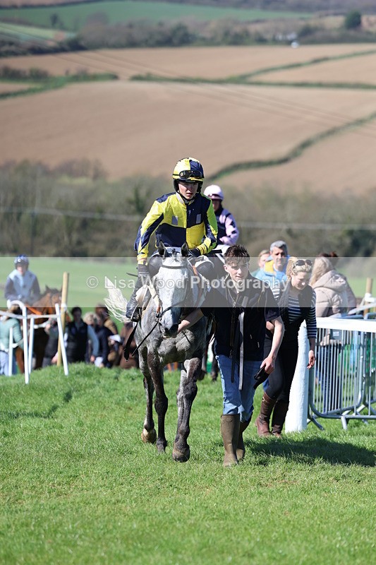 3E7A5337 - Race 4:  Maiden