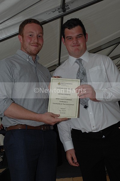 DSC_0192 - BTEC L2,3 Ext Cert Country&En