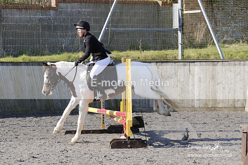 _EST0164 - Bourne Valley Riding Club Winter Showjumping 27/03/22
