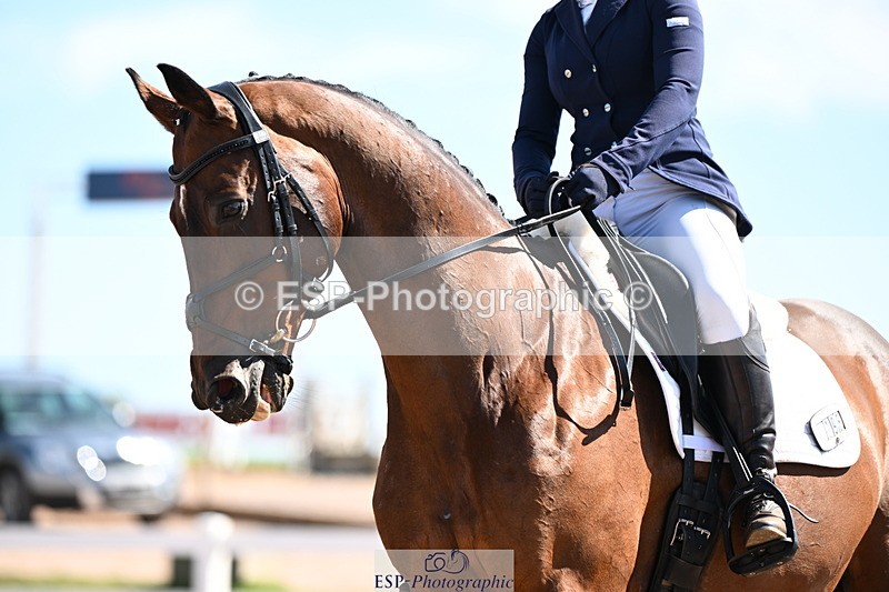 240816A-113601-04076 - 198-Lindsey.Cheffings-Prima