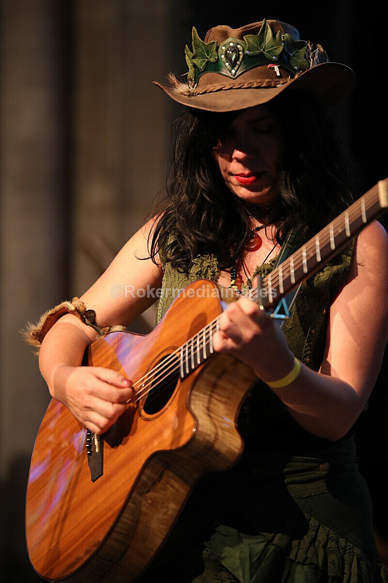 FOLK N BLUES-369 - FOLK and BLUES SEPT 2022