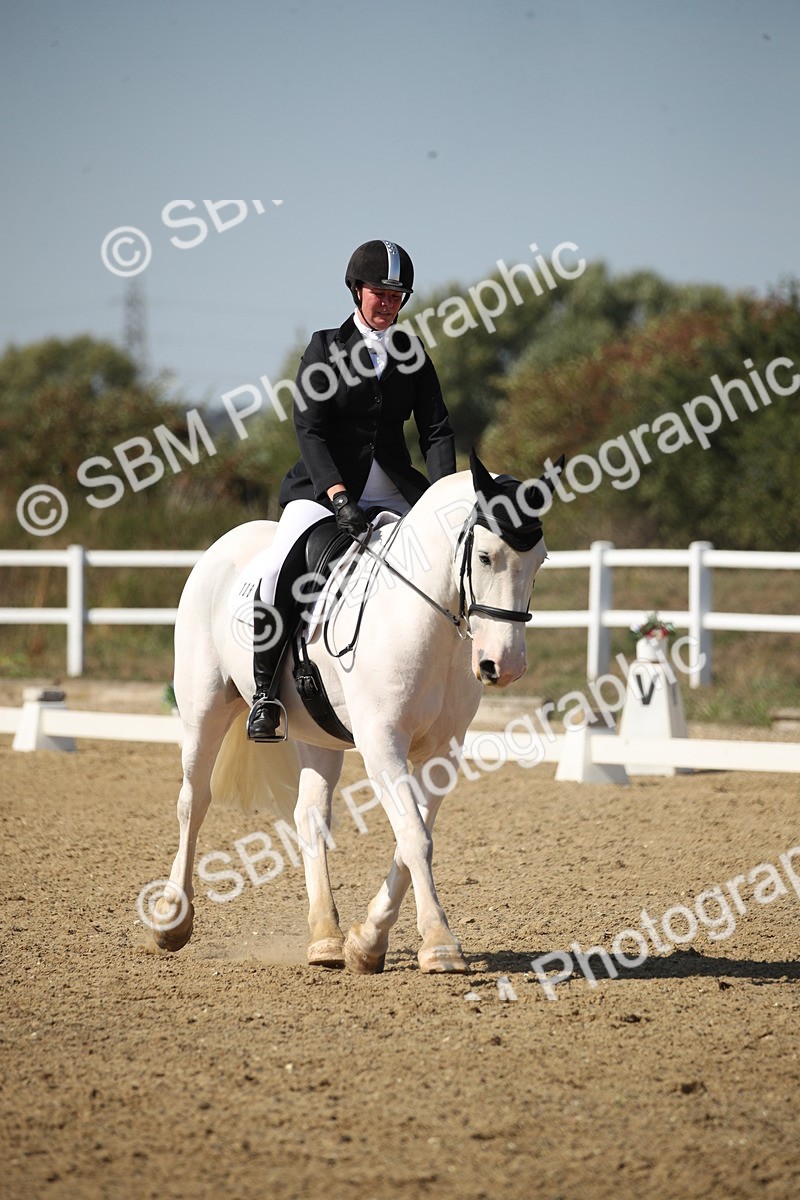 SBM_005833 - Class 11 - Novice 5 - 13.19-14.22