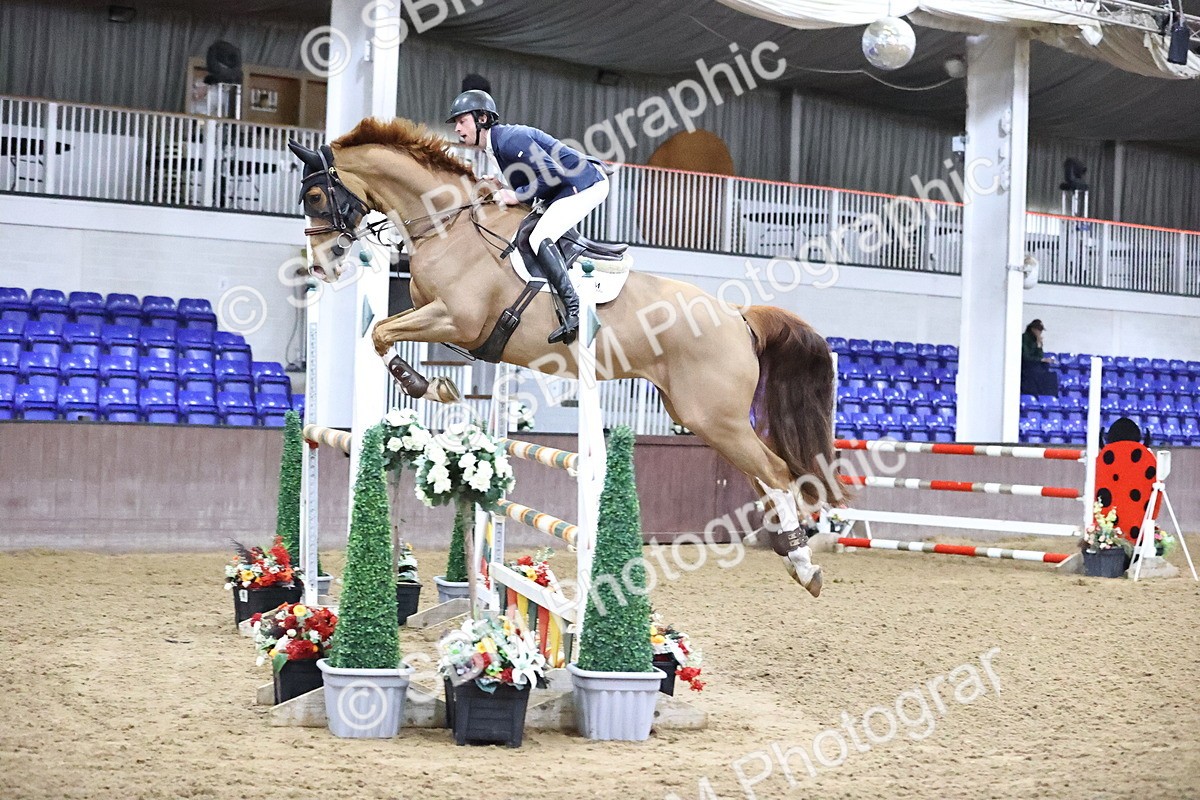 SBM_010112 - Class 25 - Equestrian Senior Foxhunter 1.20m