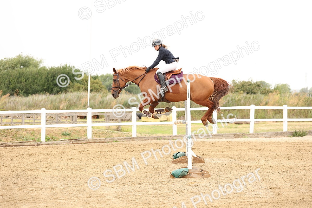 SBM_024020 - Class 6 - Senior Newcomers 1.10m