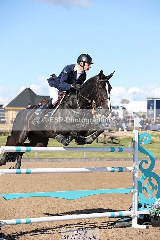 240419A-165137-09470 - Cls 10, 2 Star Big Tour 145cm  Break to End