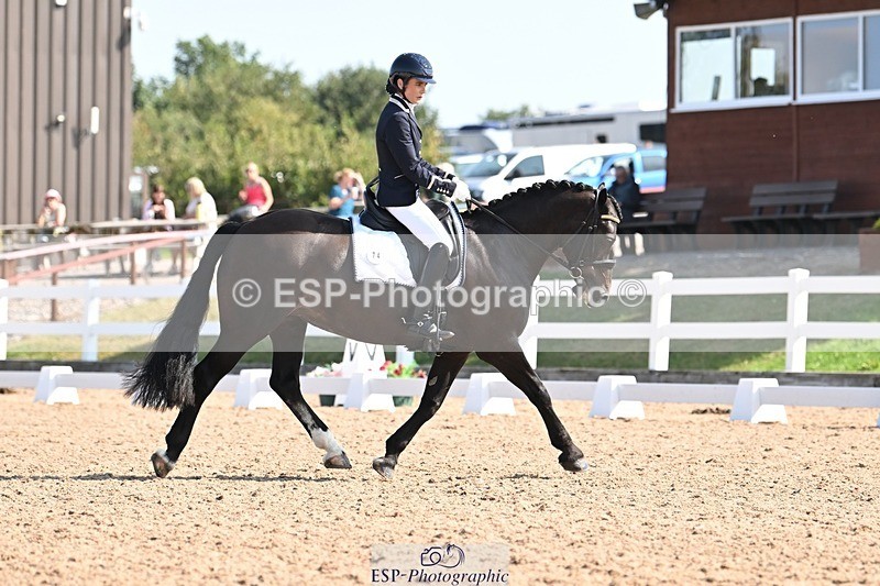 250816-103924-03438 - 074-Jessica.AllenHendrewen.Desert.Lady