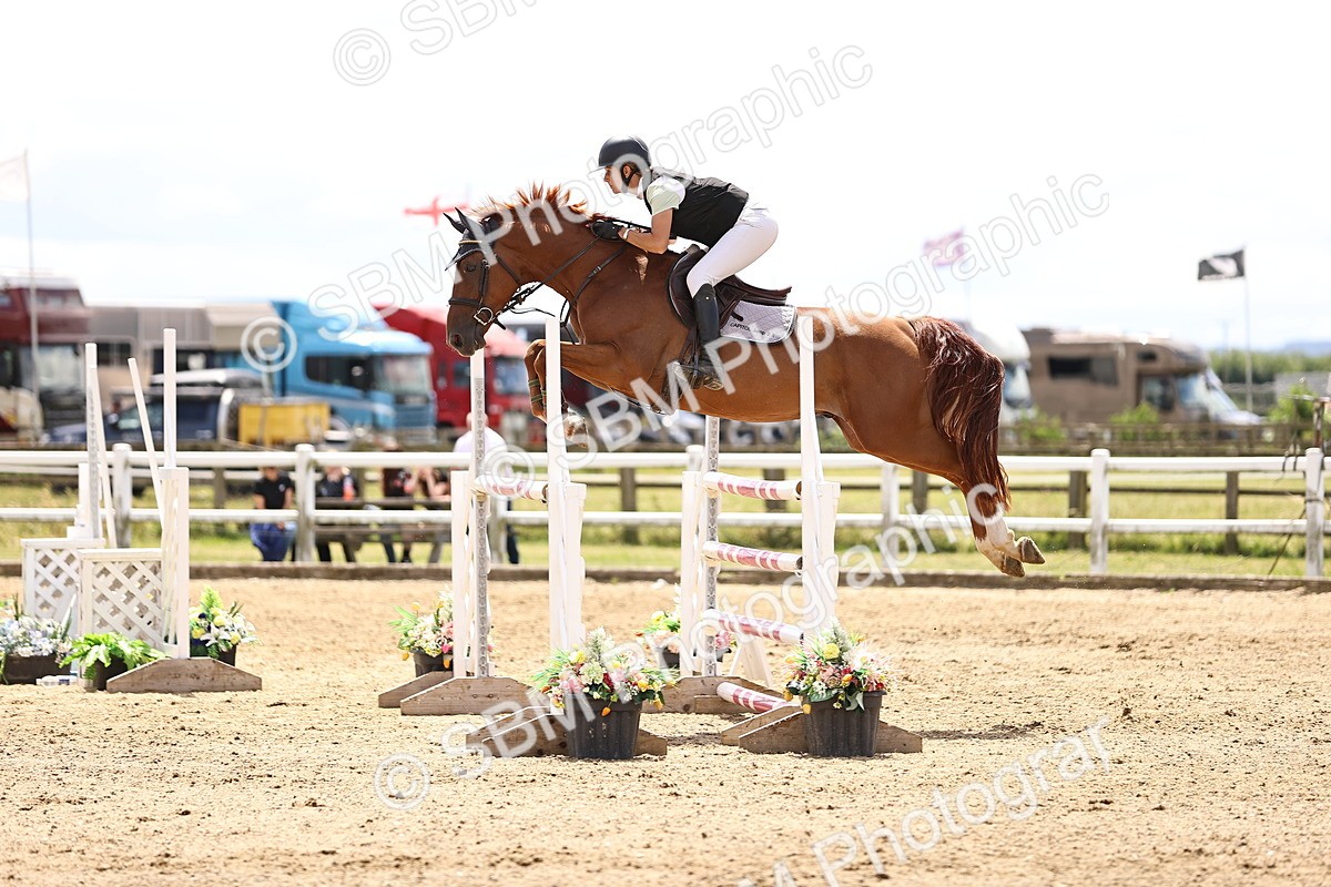 SBM_003587 - Class 22 - Senior Foxhunter 1.20m