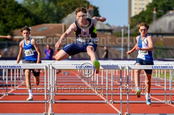 Age25SAT-927406 - Track Male