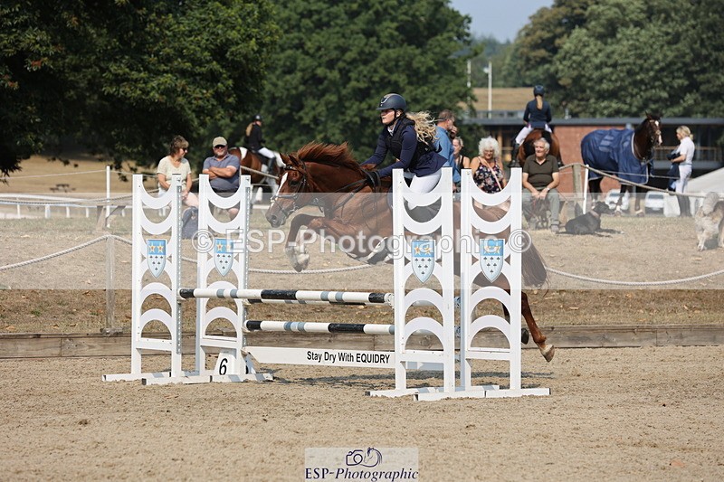 250816A-105340-00886 - Cls 3 Snr British Novice