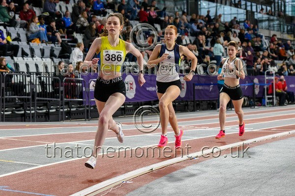 AgeInd25SAT-918791 - Track Female Set One