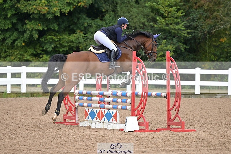 240925A-105104-00137 - Cls 1 British Novice and 90cm Open