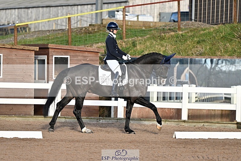 241214-135433-02651 - 124-isobel.goodwin-Milano.van.hof.olympia