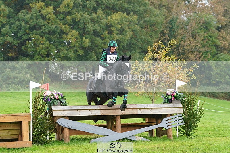 251025A-101522-17039 - D-343-Georgina.Owen