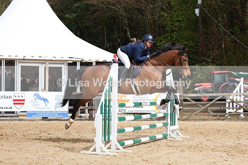 3E7A1410 - Class 6: Senior 1.05m