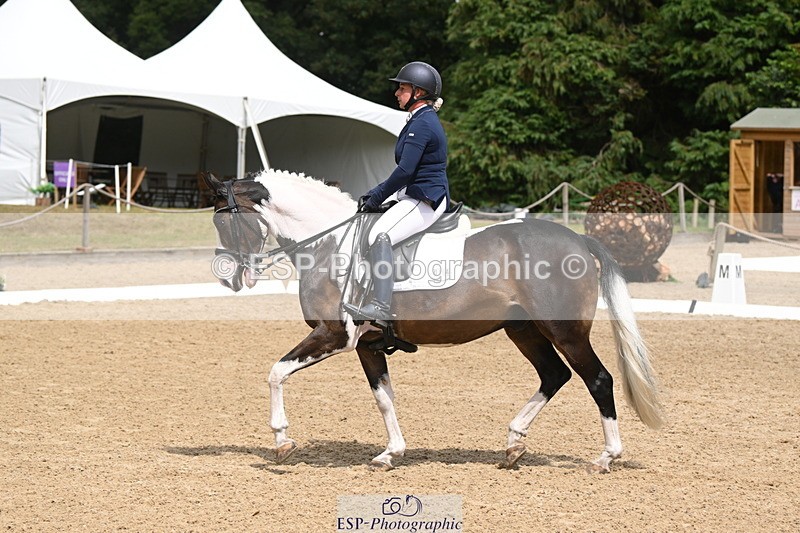 250720A-144433-11923 - 164-Dominique.Kinnaird-Perry-Pallas.Vanquish