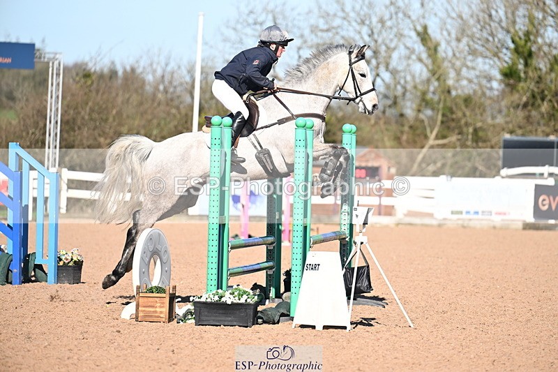 260318B-100056-00038 - Clear Round & Brit Nov 90cm