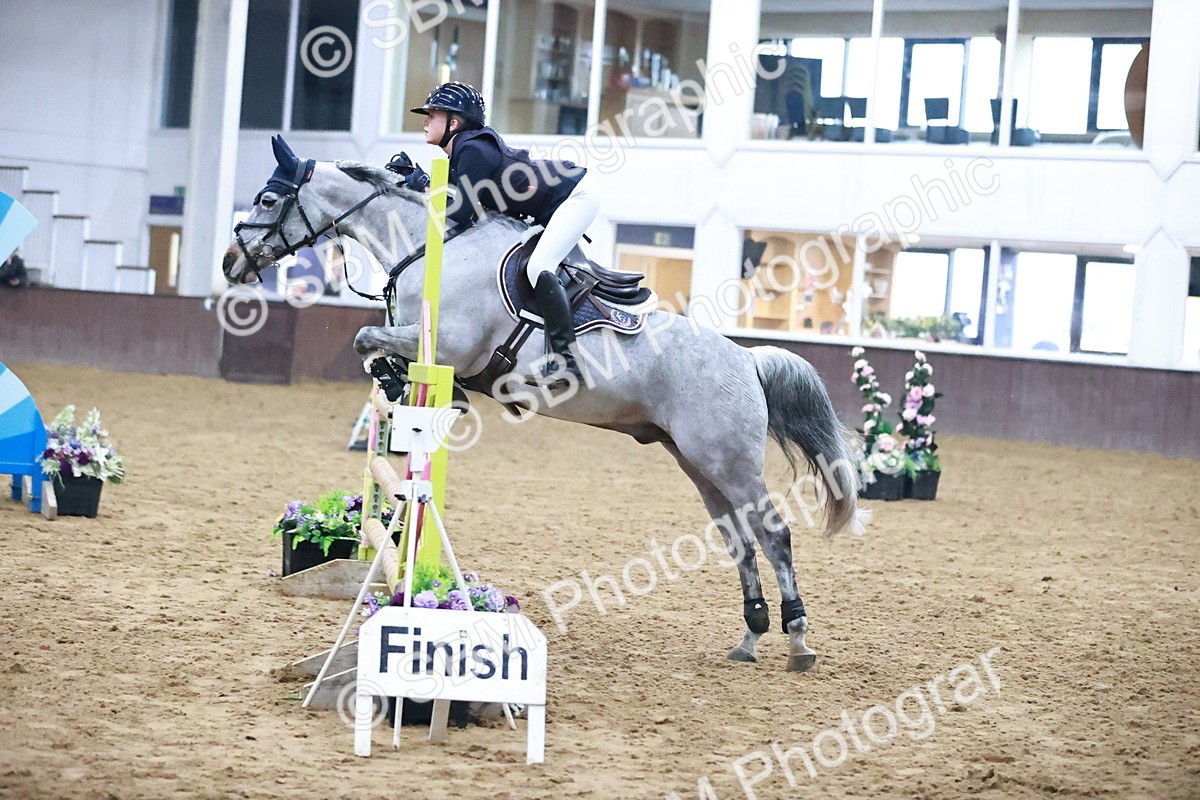 SBM_003068 - Class 13 - Blue Chip Pony Newcomers 1.00m