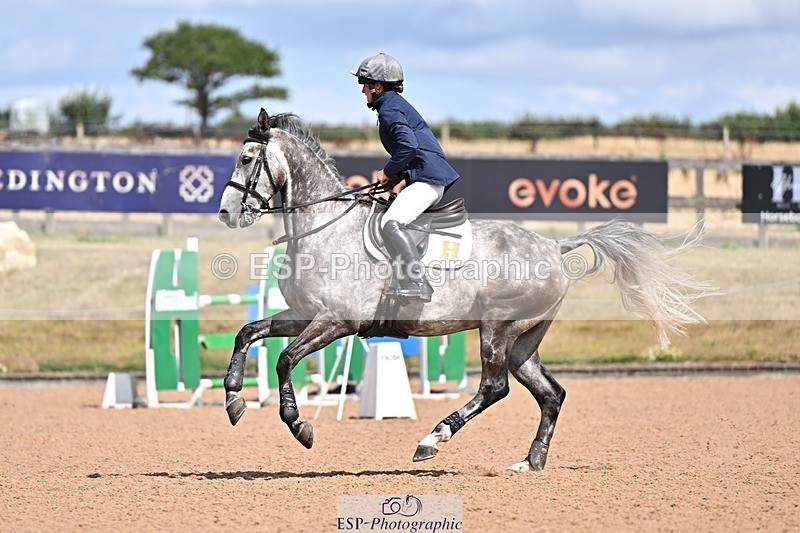 260819-144949-01222 - Cls 6 Foxhunter and 1.20m
