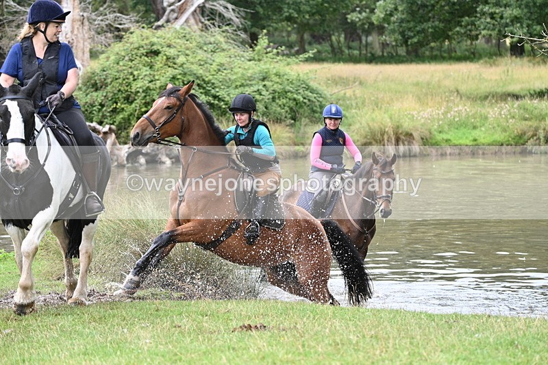 WJ7_3707 - Time at Water 12:15 to 12:50