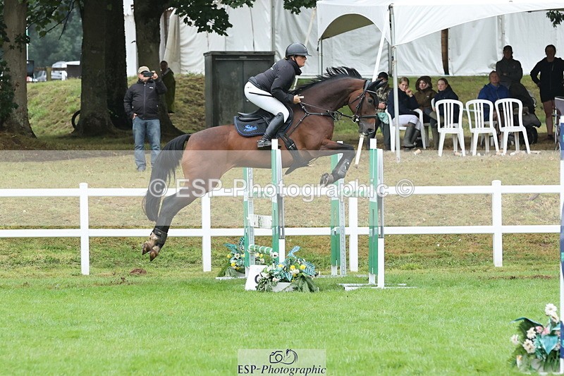 250830A-150518-07199 - Cls 16 Snr Newcomers and 1.10m Open