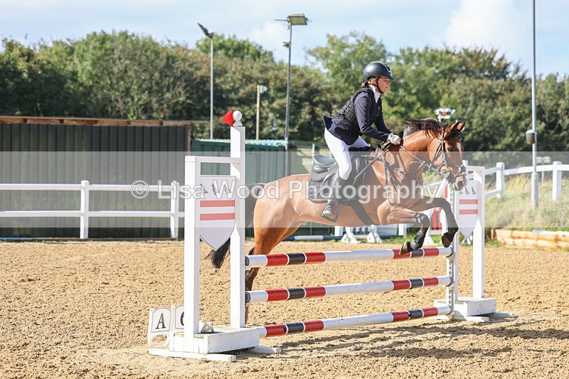 3E7A8360 - Class 4: Pony British Novice/80cm Open