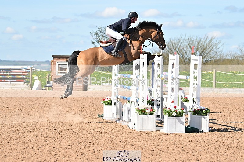 240418A-113155-02601 - Cls 5, 2 Star Medium Tour 1.35m