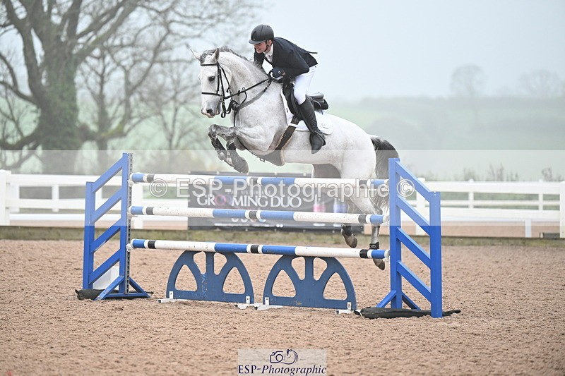 241102A-143746-05651 - SAT Cls 16 Winter 1.25 Jump Off