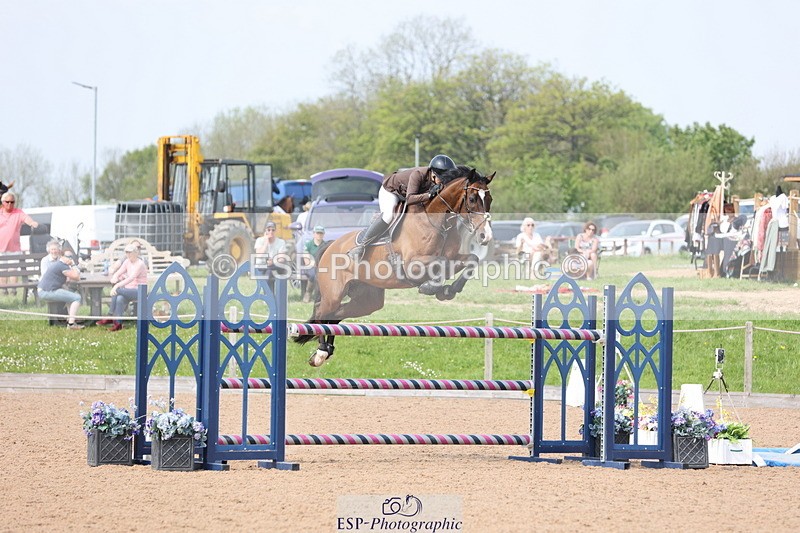 240511A-153151-14703 - Cls 36 National 1.30m Open