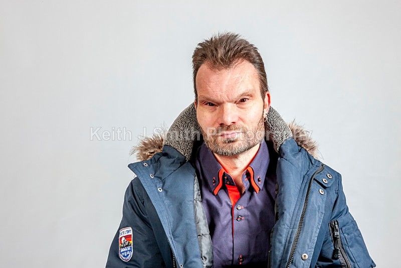 9SKJ2242 - Profile shoot 2