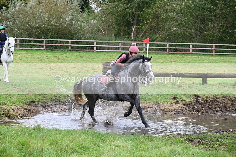 WJ6_6939 - Time at Photographer 13:06 to 13:23