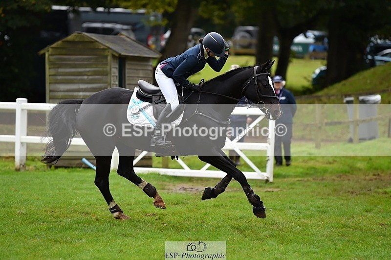 231021-121402-16449 - 054-PORSCHE-Coco.Lanni-SJ