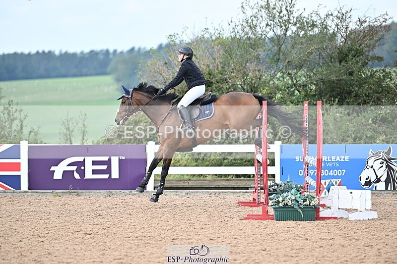 241004A-123359-01913 - Fri 09 95cm Amateur Quals