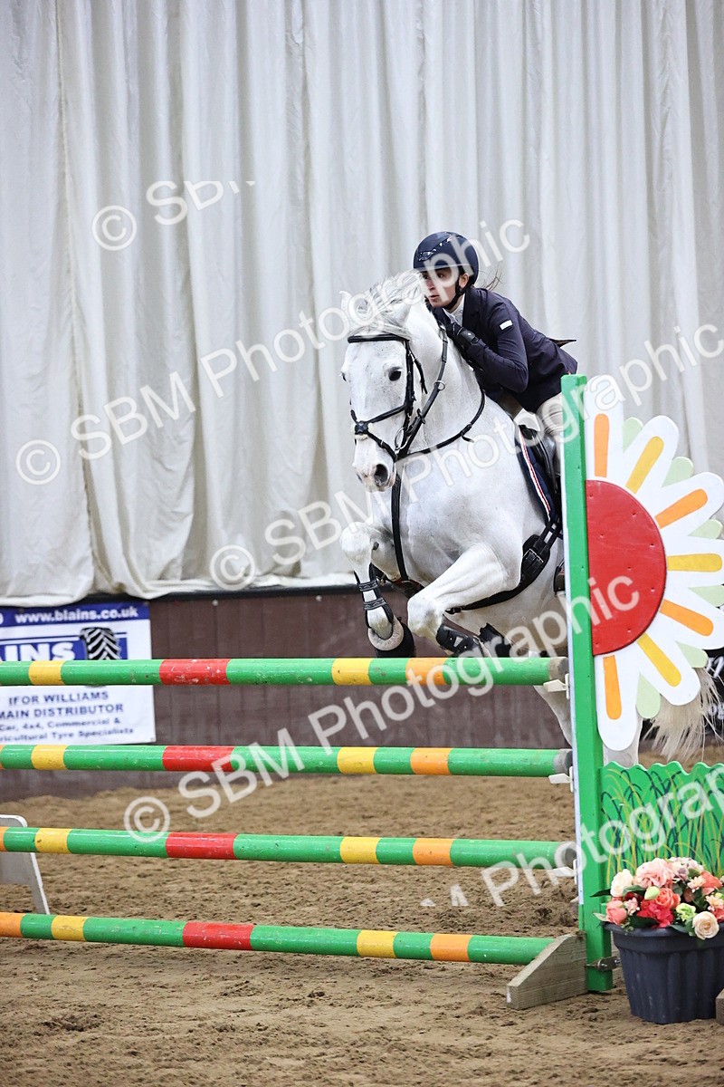 SBM_006110 - Class 16 - Senior Newcomers - 1.10m Open