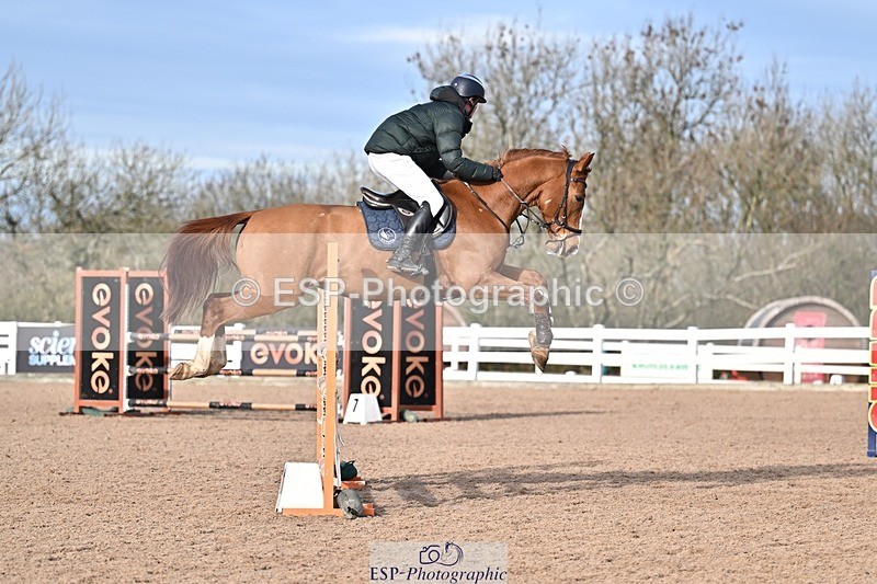 251126-121334-00409 - Cls 4 Newcomers and 1.10m