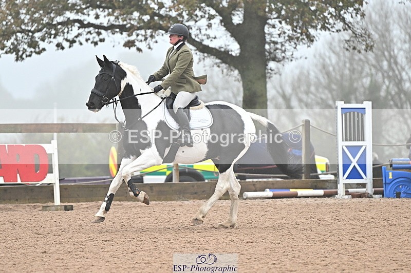 241103A-104843-06763 - SUN Cls 18 British Novice and 90cm Open