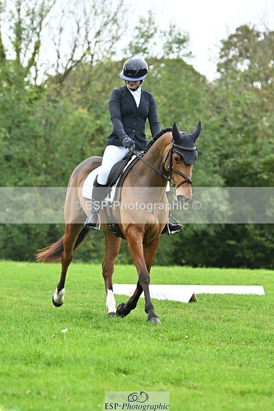 241024-133649-04162 - 328-Zara.Head-FOURFIELDS.LOVEHEART