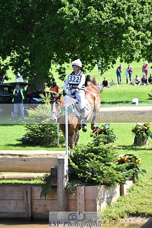 240525-105410-12103 - 322-CHILLI_KING-Gemma_Stevens