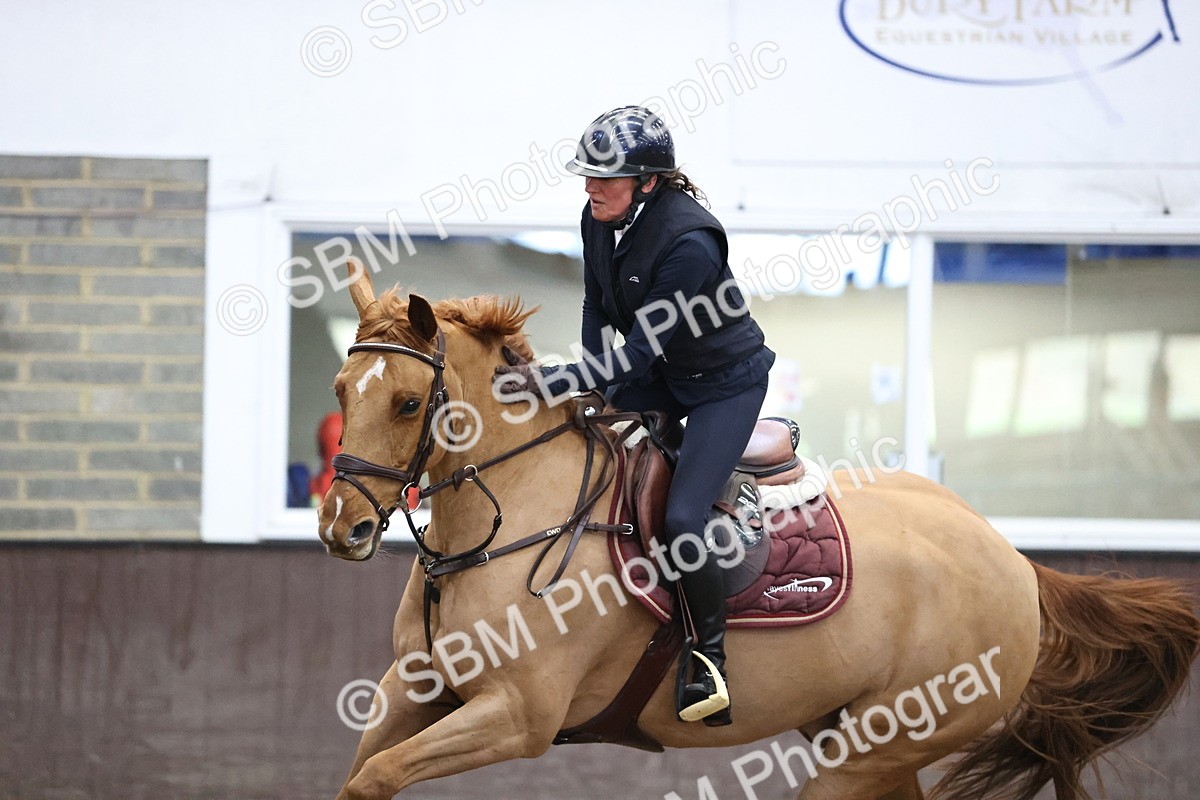 SBM_005638 - Class 17 - Senior Newcomers 1.10m