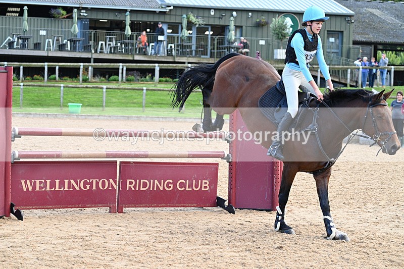 WJ7_6093 - Time 16:18 to 16:39